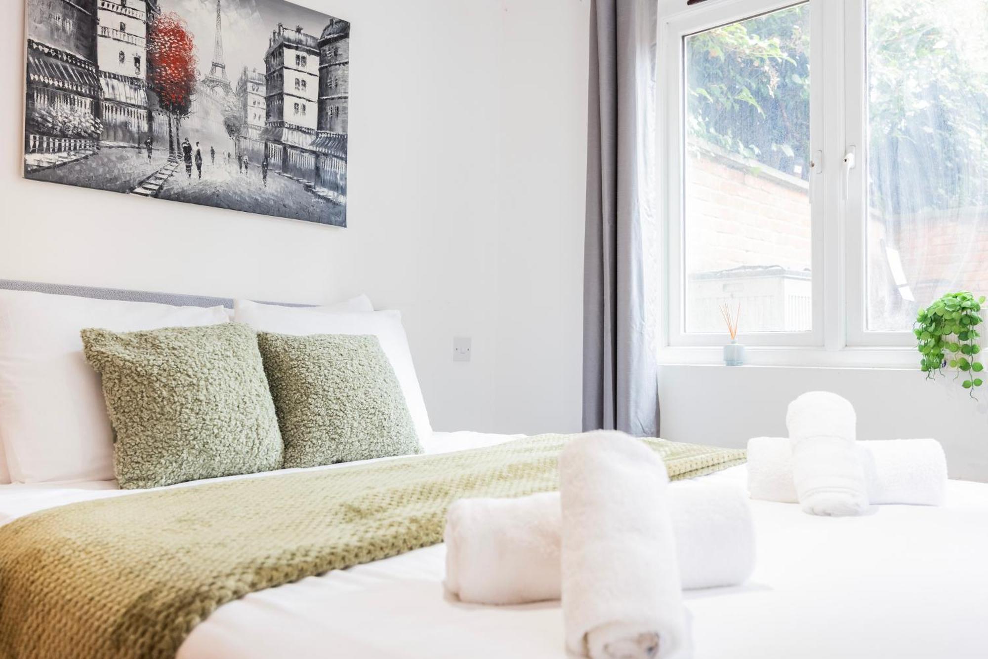 Modern 1 Bedroom Near Earls Court Apartament
